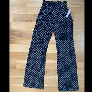 Flynn skye ruffle pant